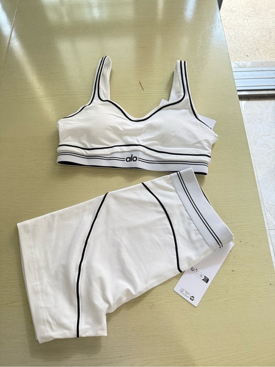 ALO Yoga Other - ALO Yoga White Sports Bra & Matching Shorts with Black Seam Detail